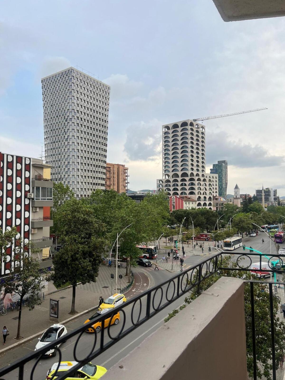 Modern Luxe Center Escape Apartment Polisi i Vogel